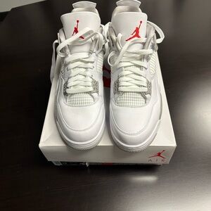 NEW Air Jordan Retro 4